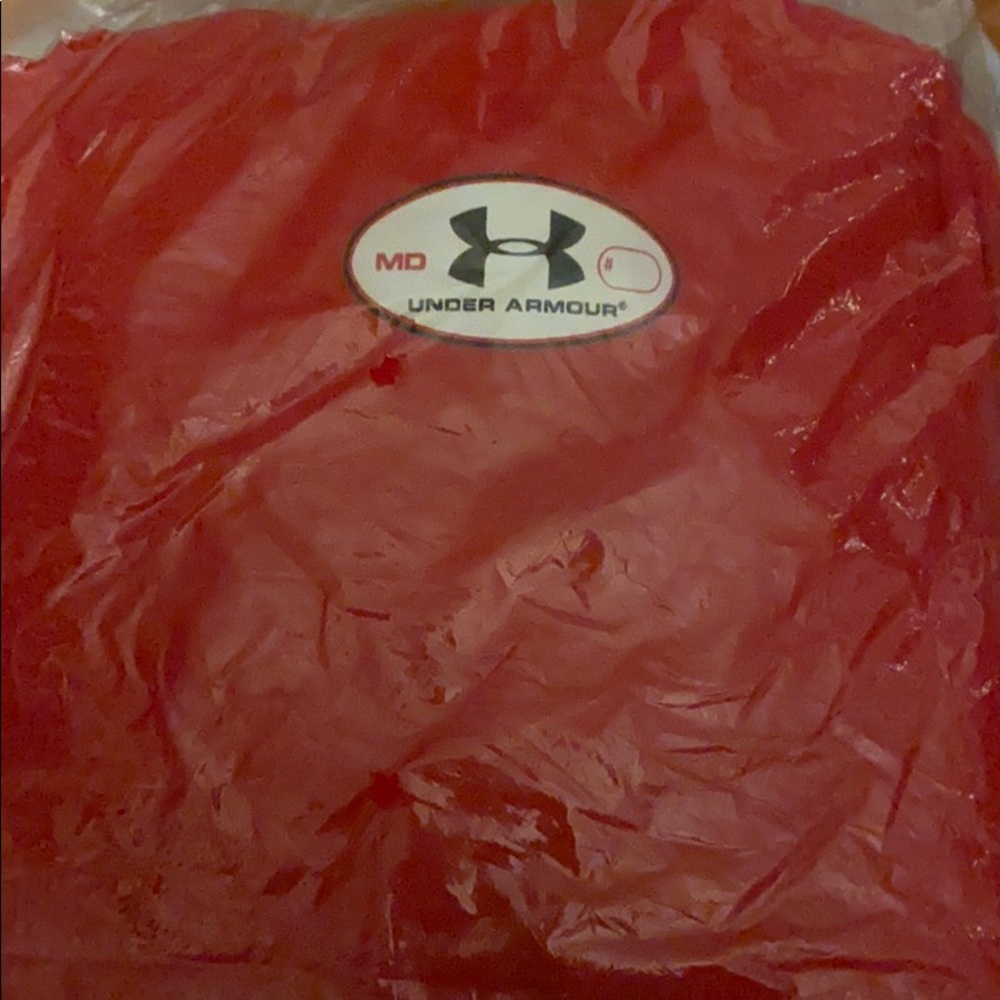 Men’s under armor cold gear shirt !